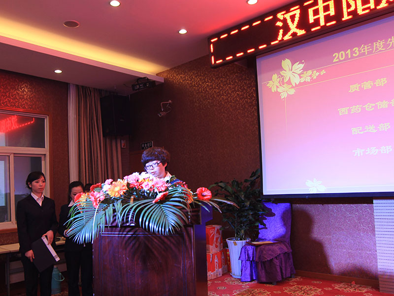 ���M���T���������A�l���@������